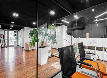 Biura sprzedaży i części wspólne - Warszawa 85 m²