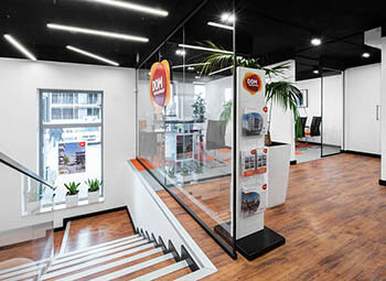 Biura sprzedaży i części wspólne - Warszawa 85 m²